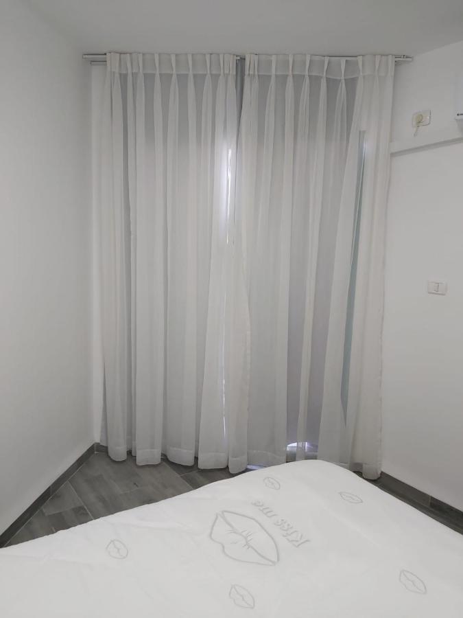 Rina Vacation Apartment Tiberias Exterior foto