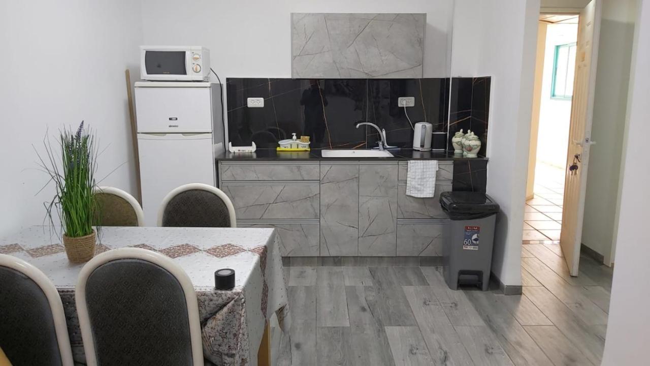 Rina Vacation Apartment Tiberias Exterior foto